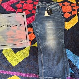 Women's Flamingals Blue Washed Stretch Capri Jeans size 3xl.